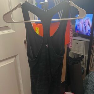 Lulu tank size 4